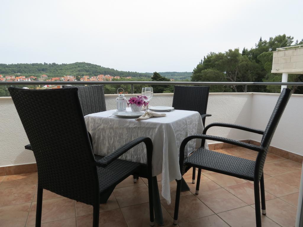 Anchor Apartments Stari Grad  Luaran gambar