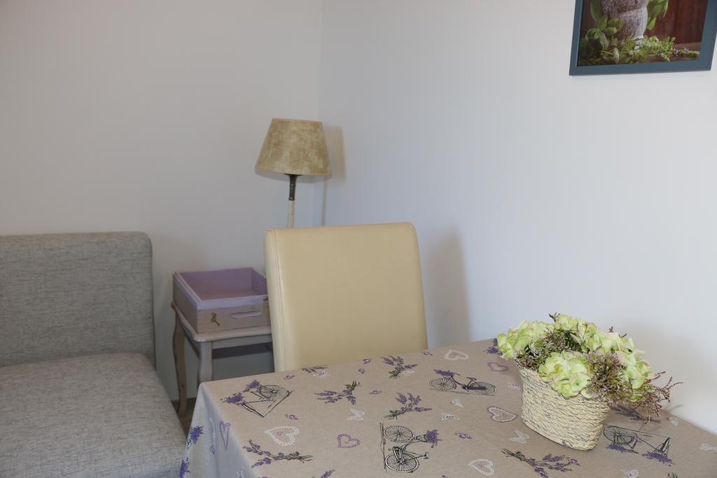 Anchor Apartments Stari Grad  Luaran gambar