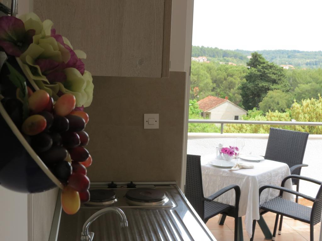 Anchor Apartments Stari Grad  Luaran gambar