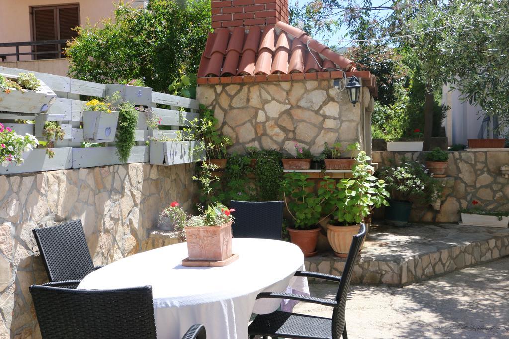 Anchor Apartments Stari Grad  Luaran gambar