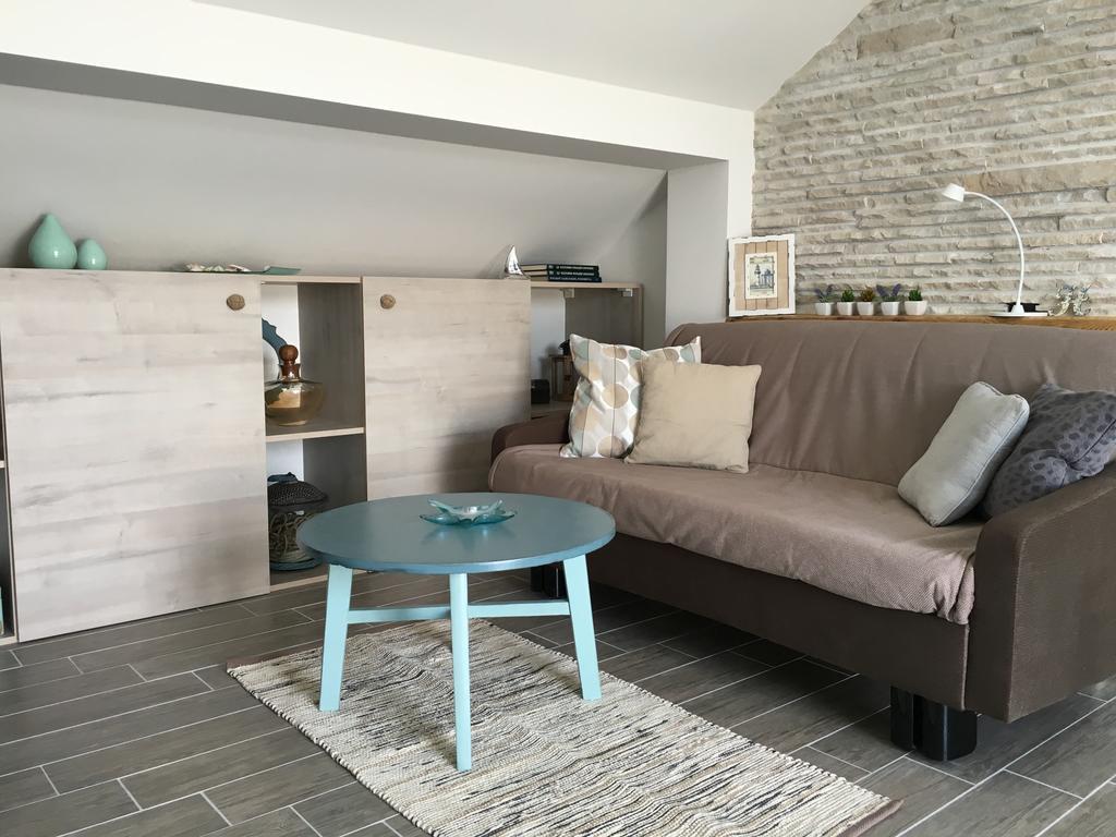 Anchor Apartments Stari Grad  Luaran gambar