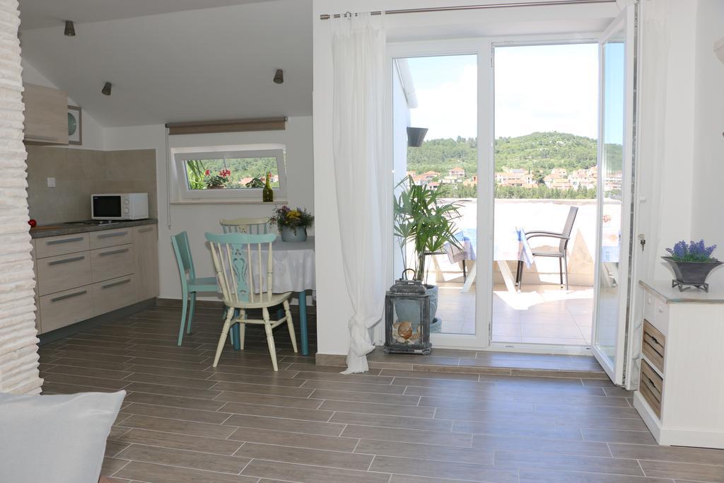 Anchor Apartments Stari Grad  Luaran gambar