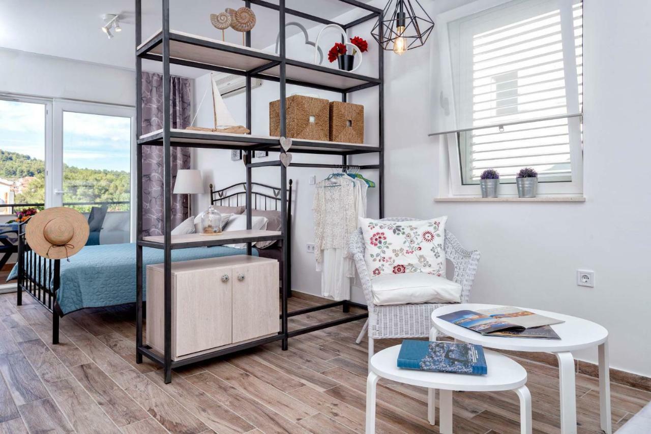 Anchor Apartments Stari Grad  Luaran gambar
