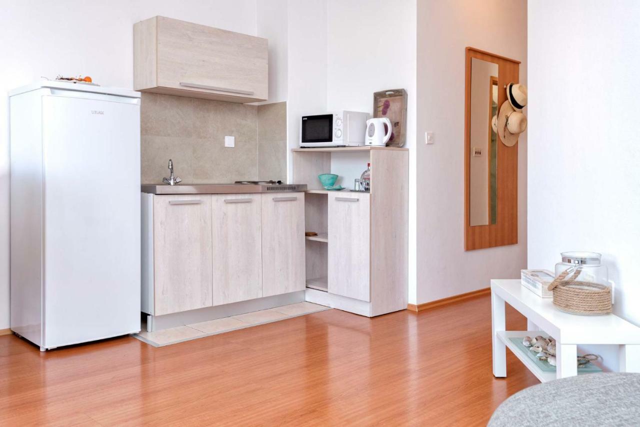 Anchor Apartments Stari Grad  Luaran gambar