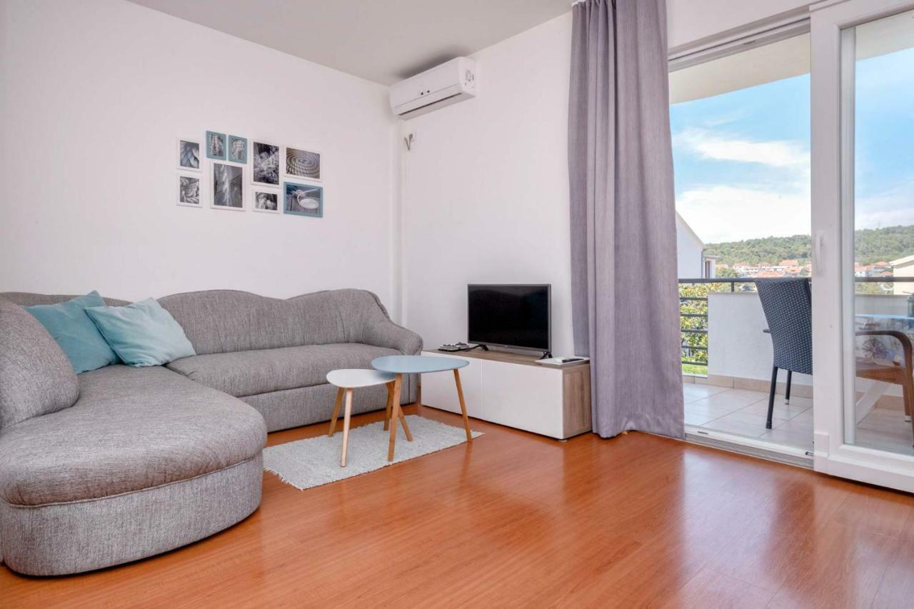 Anchor Apartments Stari Grad  Luaran gambar