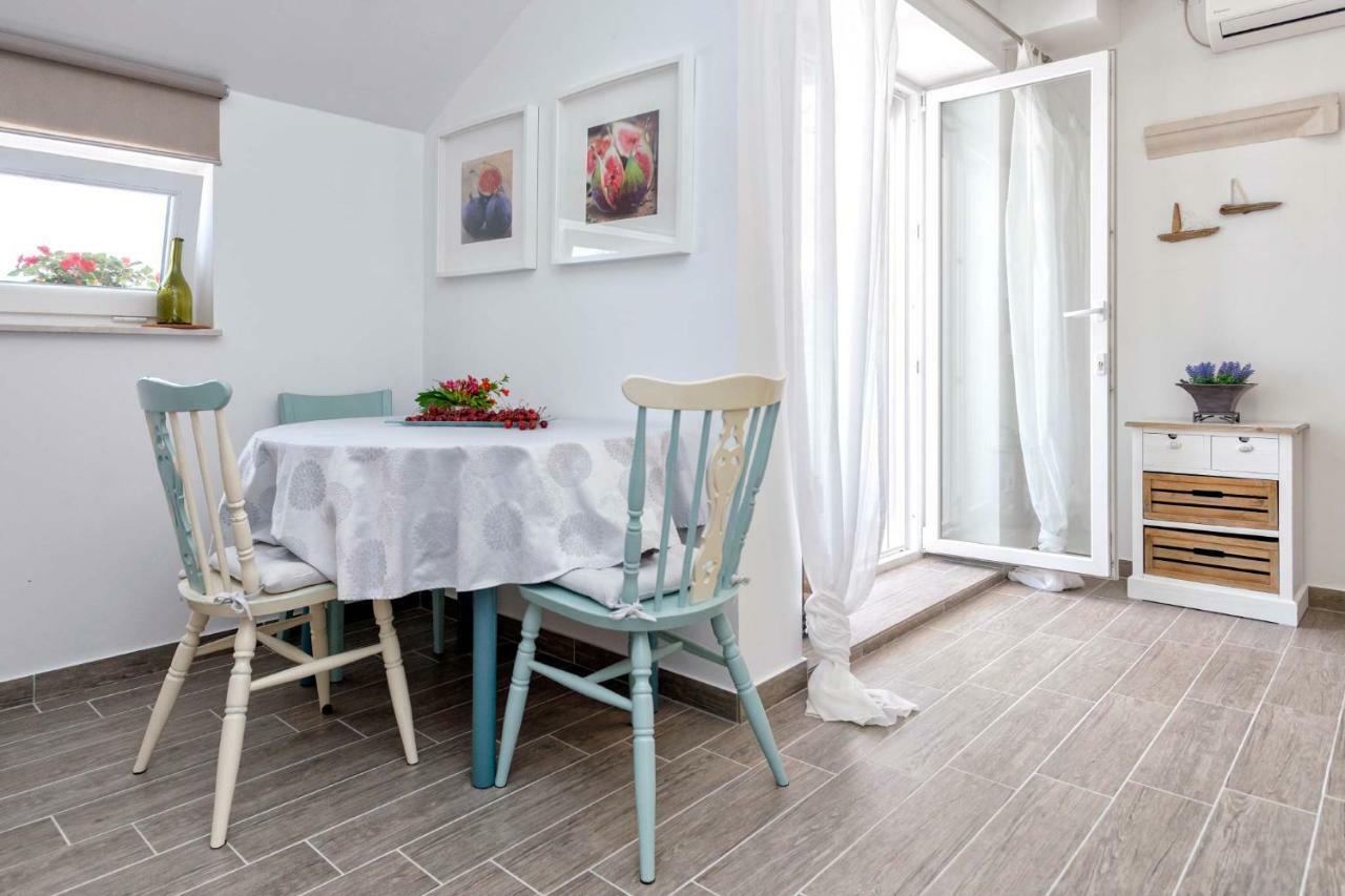 Anchor Apartments Stari Grad  Luaran gambar