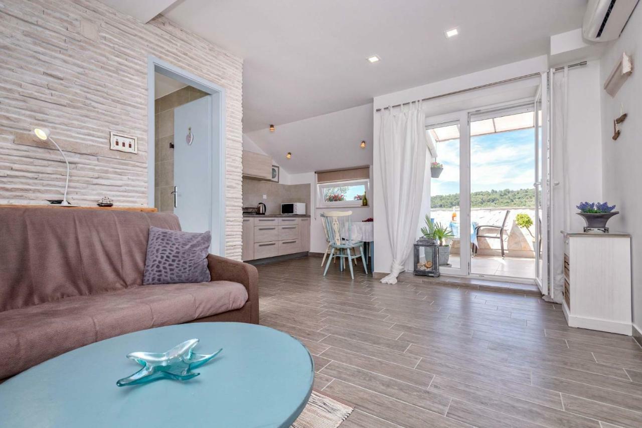 Anchor Apartments Stari Grad  Luaran gambar