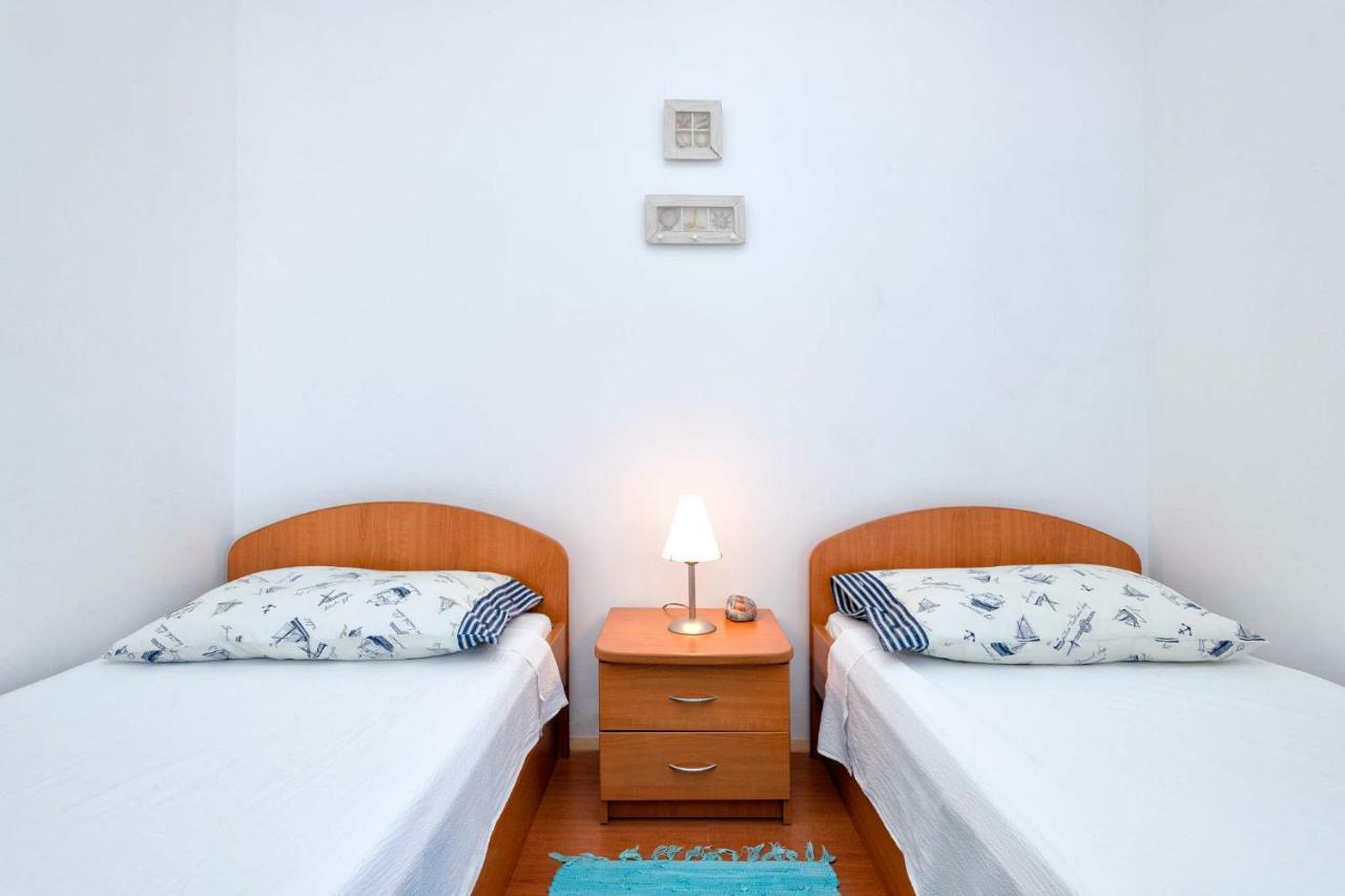 Anchor Apartments Stari Grad  Luaran gambar