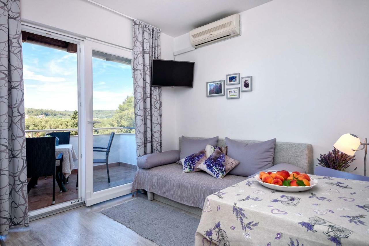 Anchor Apartments Stari Grad  Luaran gambar